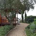 בית נופש Cremona Mobile Red *