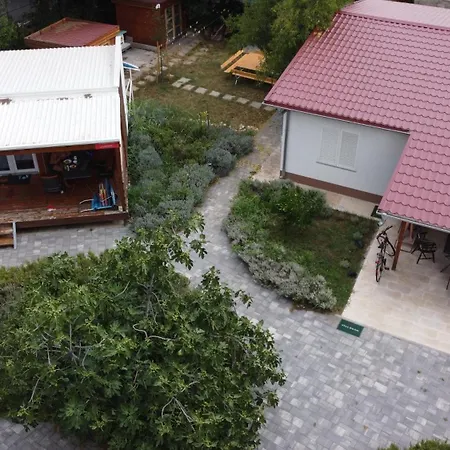 Cremona Mobile Red Prázdninový dům Turanj