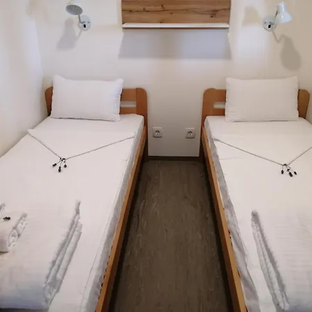 Prázdninový dům Cremona Mobile Red