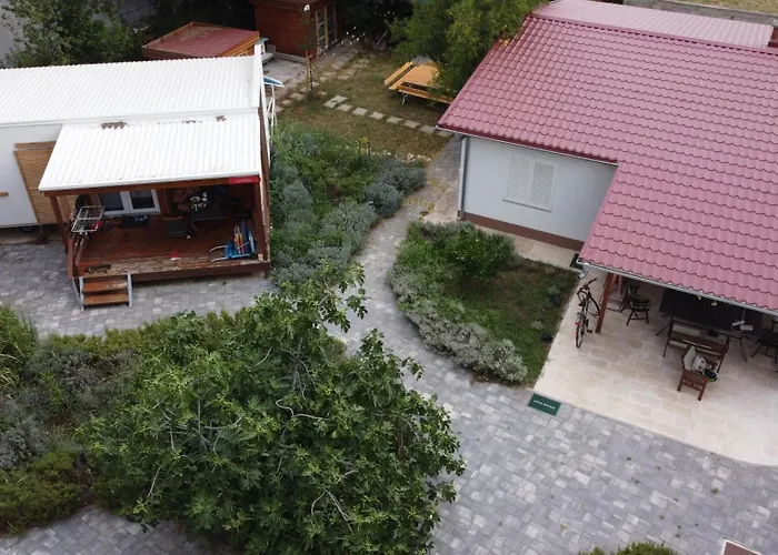 Cremona Mobile Red Дом отдыха Турань